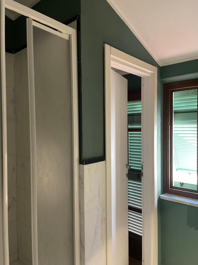 Confortevole Camera Matrimoniale A 500 Mt Dal Mare مارينا دي كارّارا المظهر الخارجي الصورة